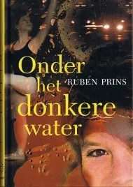 ONDER HET DONKERE WATER.jpg