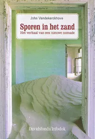 SPOREN IN HET ZAND.jpg