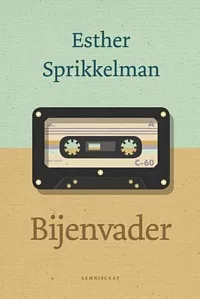 Bijenvader_pluizer.jpg